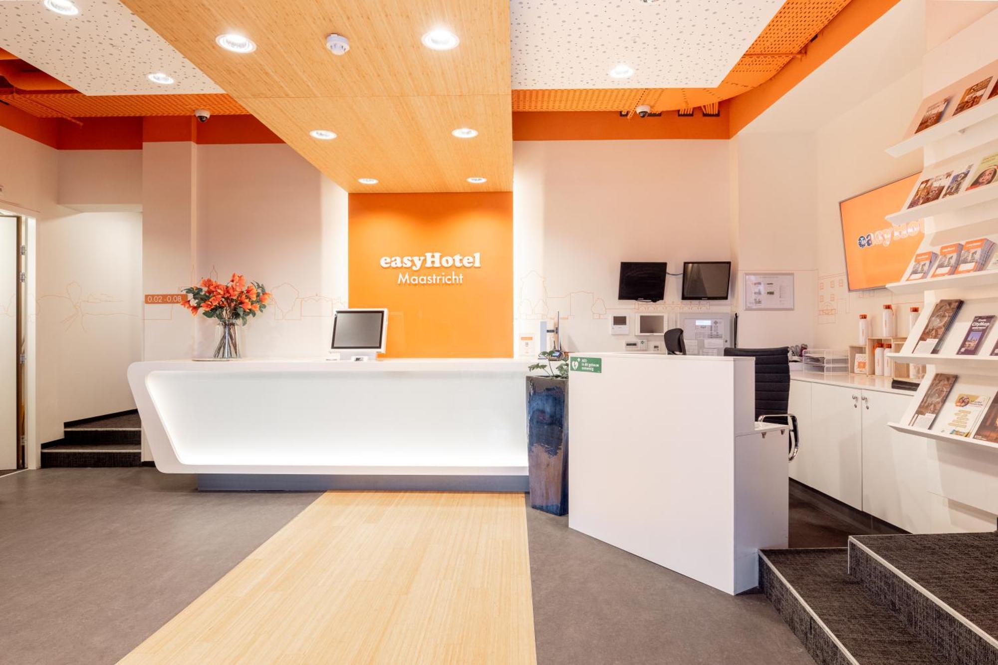 Easyhotel Maastricht City Centre Экстерьер фото