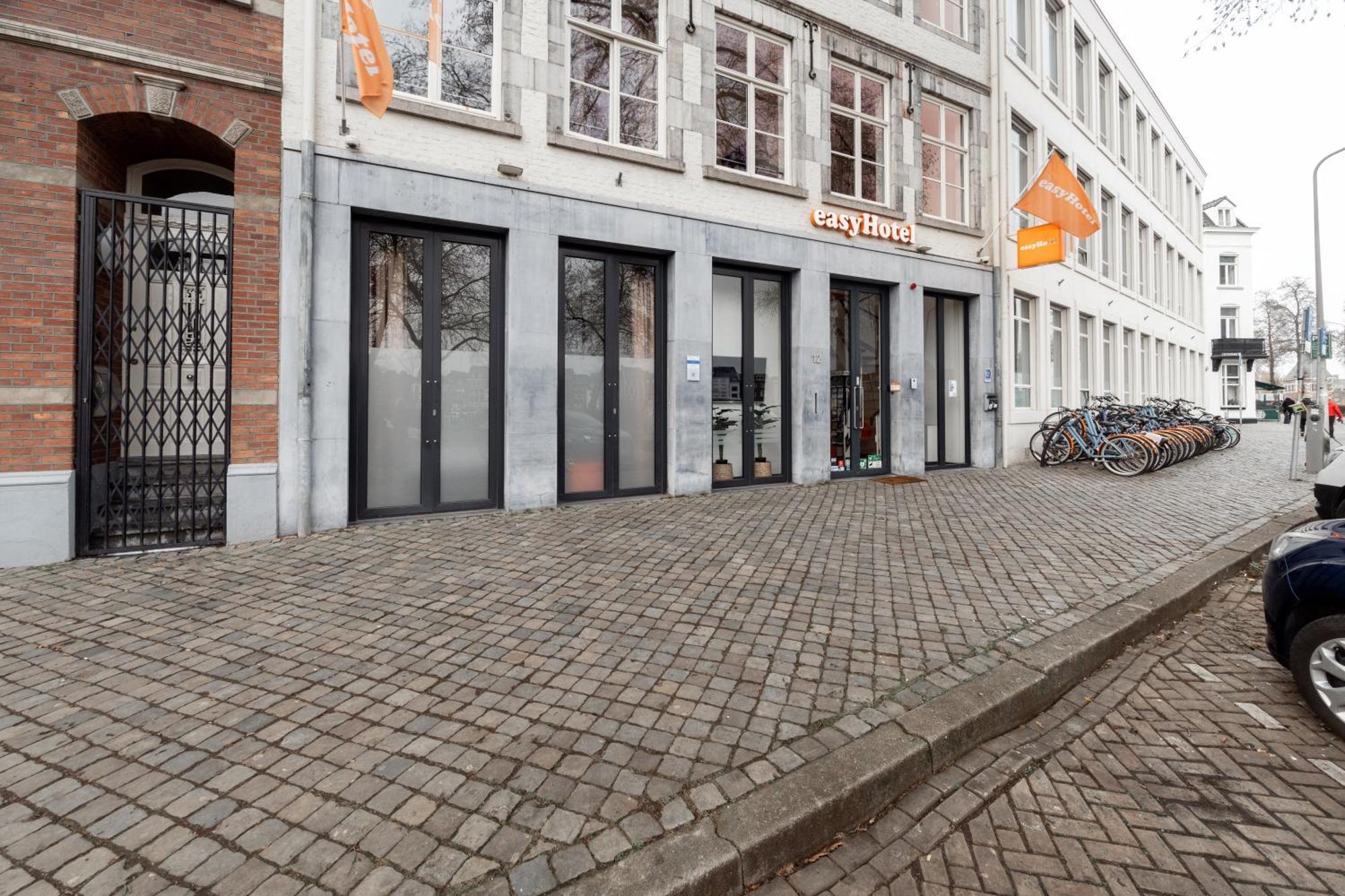 Easyhotel Maastricht City Centre Экстерьер фото
