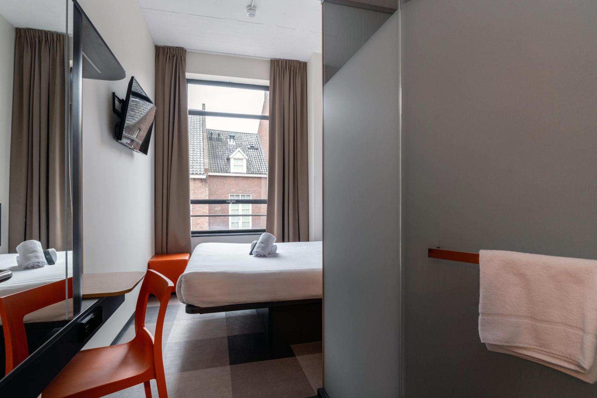 Easyhotel Maastricht City Centre Экстерьер фото