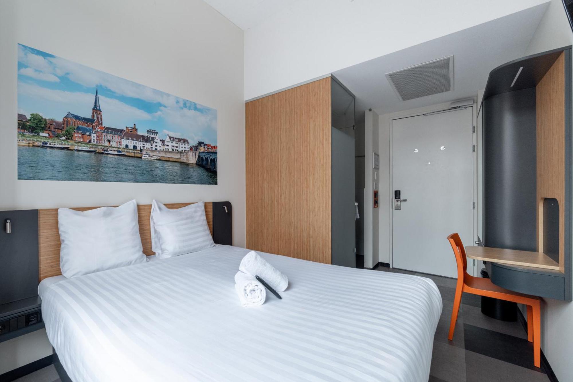 Easyhotel Maastricht City Centre Экстерьер фото