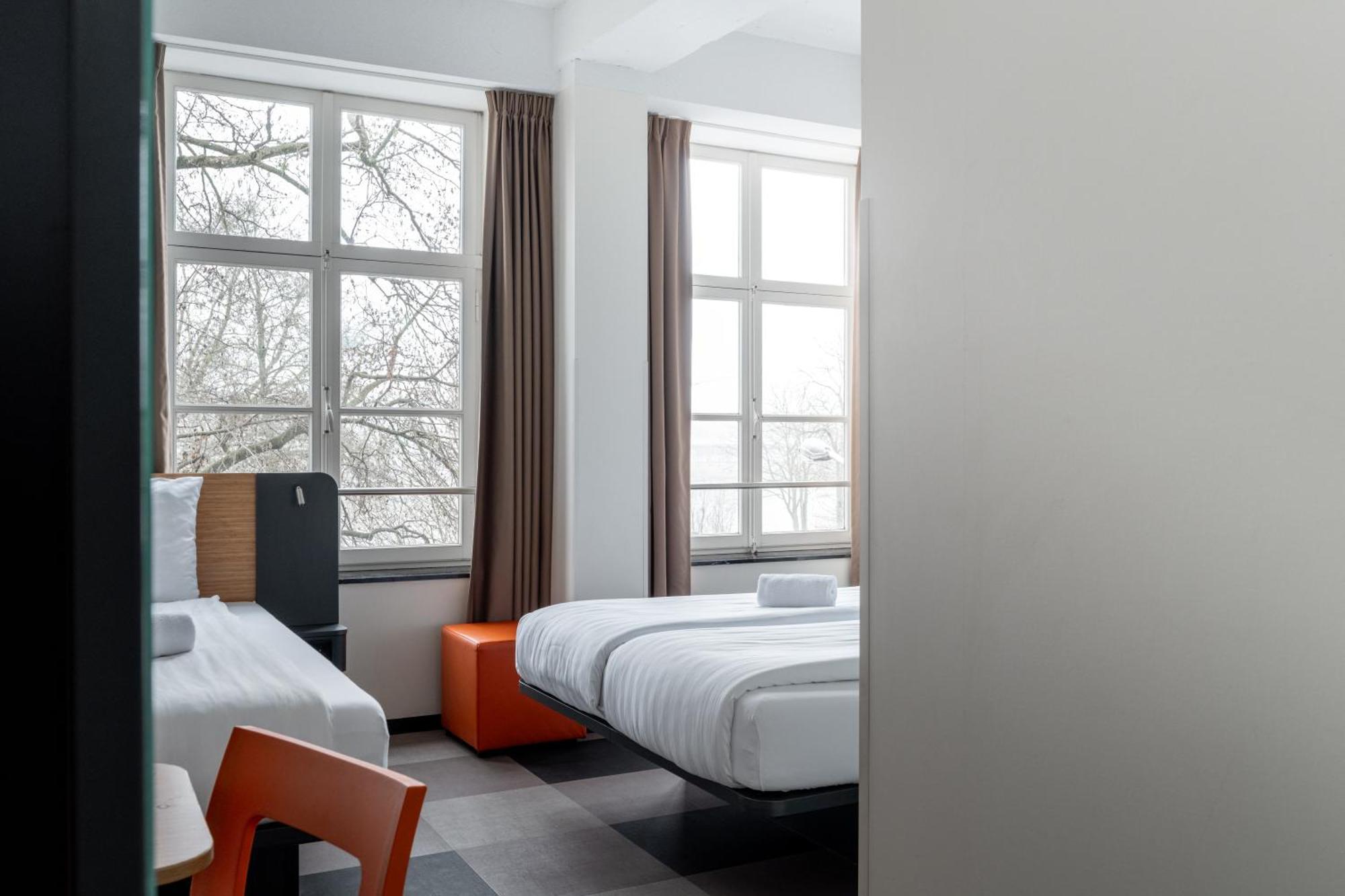 Easyhotel Maastricht City Centre Экстерьер фото