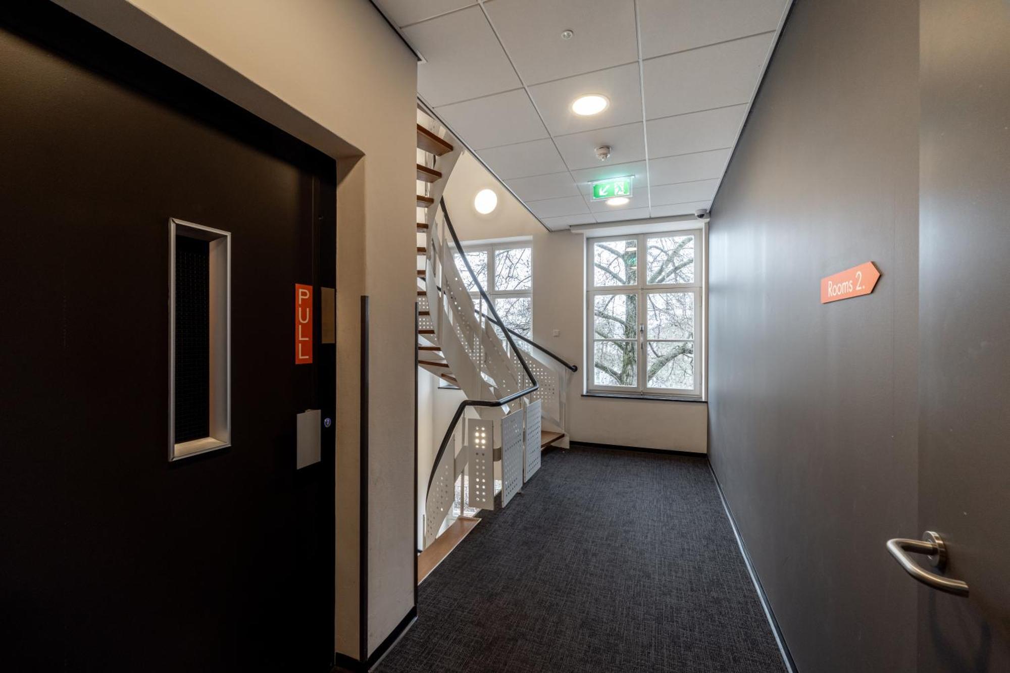Easyhotel Maastricht City Centre Экстерьер фото