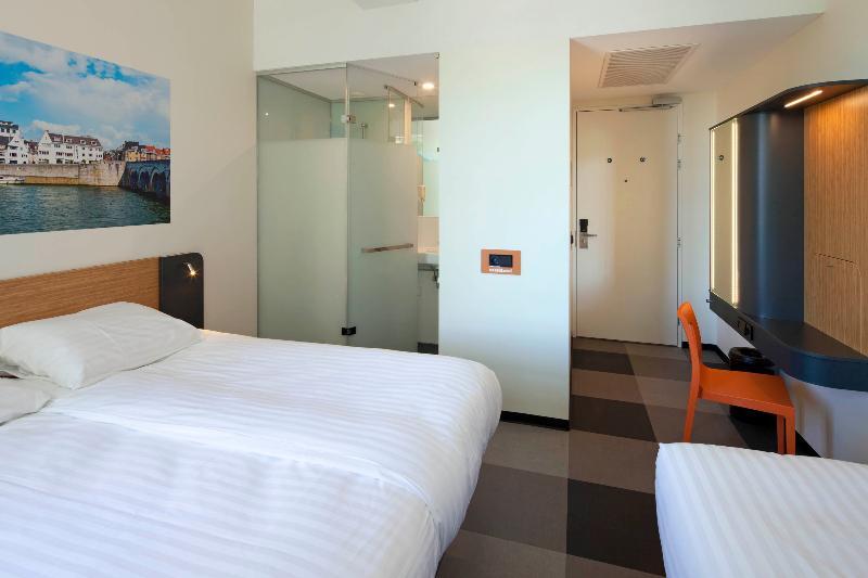Easyhotel Maastricht City Centre Экстерьер фото