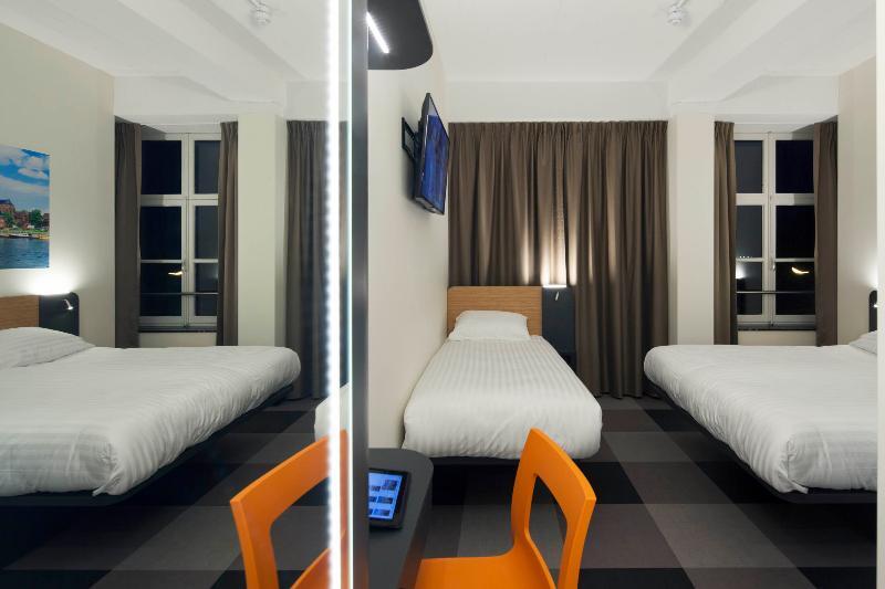 Easyhotel Maastricht City Centre Экстерьер фото