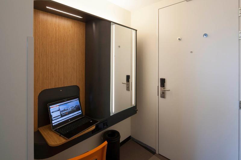 Easyhotel Maastricht City Centre Экстерьер фото